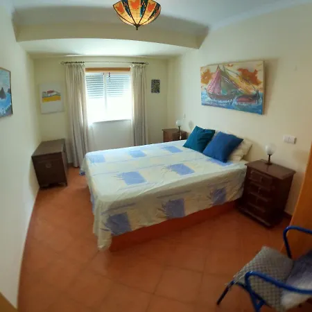 Apartment Algarve, Spacious T2 With Balcony And Garage,