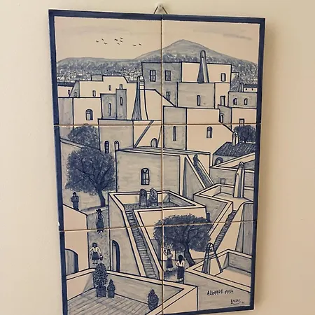 Algarve, Spacious T2 With Balcony And Garage, Appartement Armação de Pêra