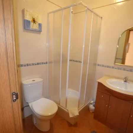 Algarve, T2 Apartment W/Balcony, Armacao De Pera Apartment
